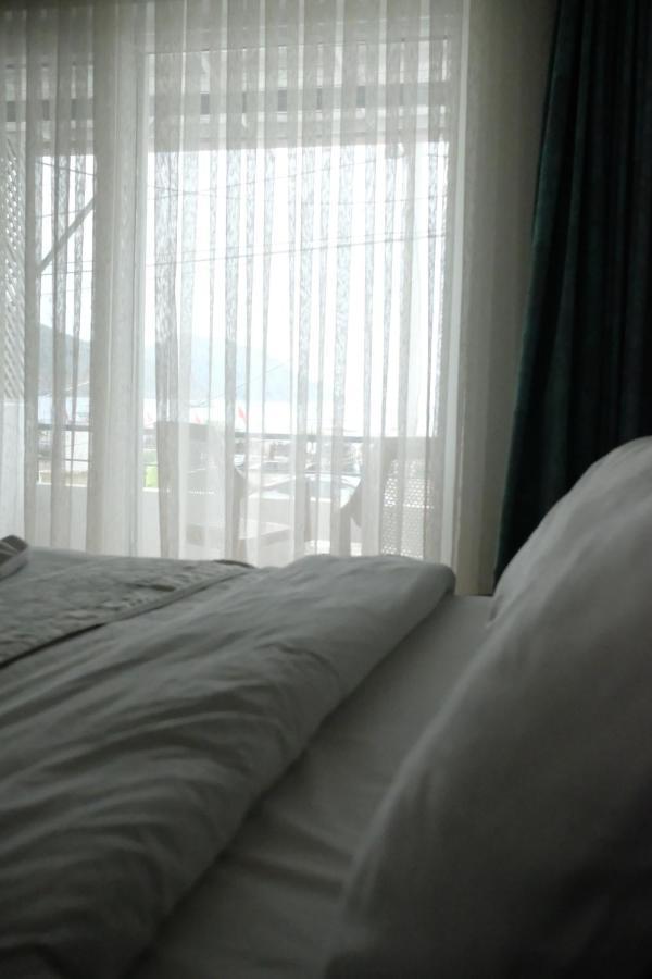 Ceneviz Hotel Адрасан Екстериор снимка
