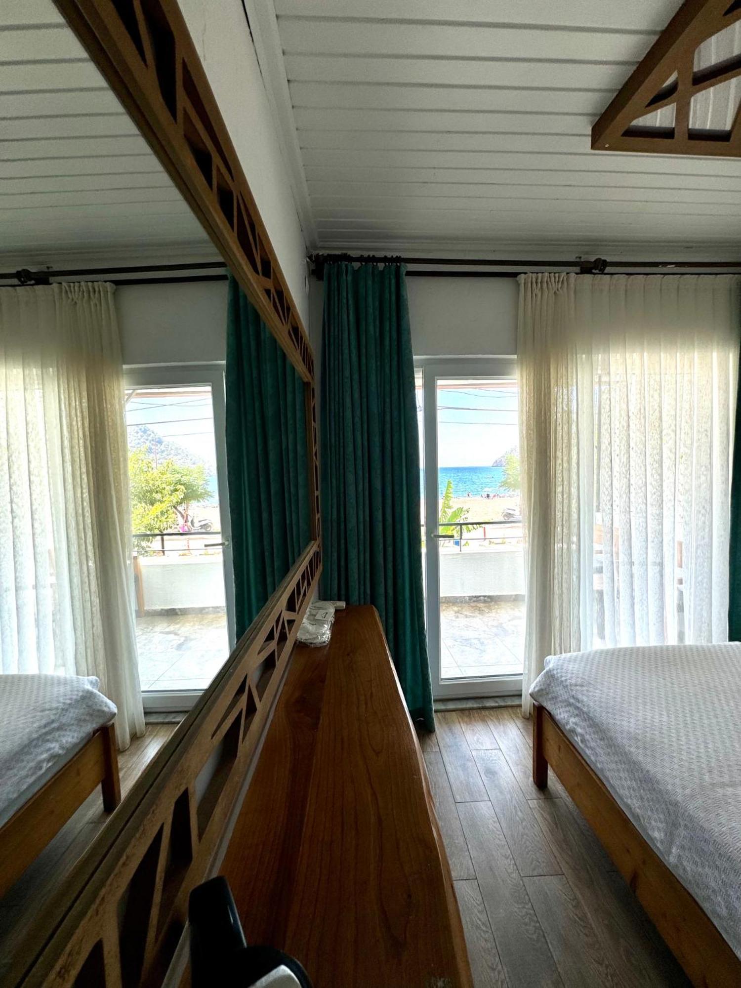 Ceneviz Hotel Адрасан Екстериор снимка